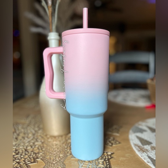 Simple Modern Sweet Taffy Trek 40 Ounce - Picture 2 of 4